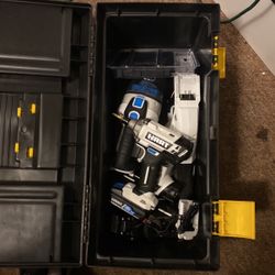 Hart Wireless Power Tool Set