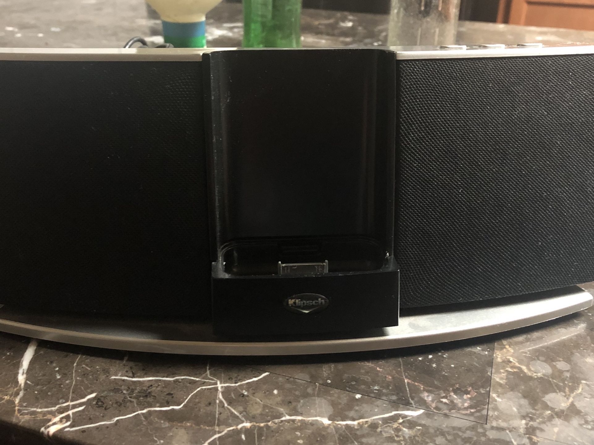 Klipsch iGroove SXT iPod Dock Speaker System