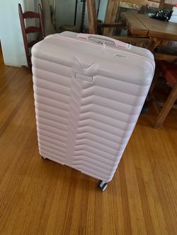 Vince Camuto Large Luggage 28”