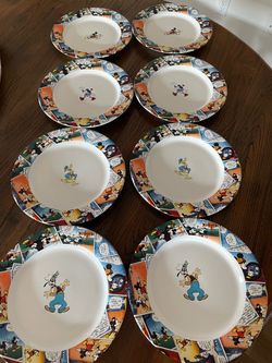 Vintage Disney Direct 'Comic Strip' 9" Ceramic Plates - Set of 8 (Mickey, Minnie, Donald, Goofy)