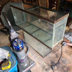 10-11gallon And 28 Gallon Aquarium Tanks