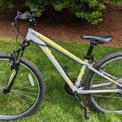 Specialized Mountain Bike -Like New Condition 