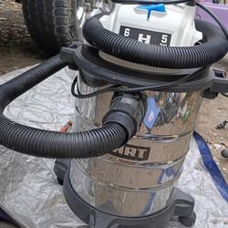Hart 5 Gallon 6 HP....Wet /Dry Vac