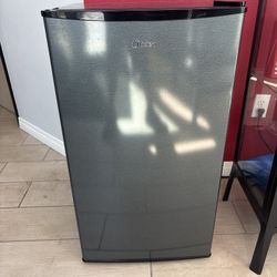 Mini fridge with Freezer section