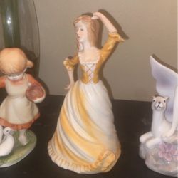 Figurines