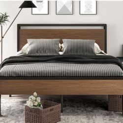 Walnut Brown Metal Queen Size Bed Frame 