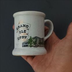 Opryland Grand Ole Opry 12 oz White Ceramic Coffee Mug Decorated Pictorial