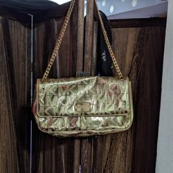 Michael Kors Signature Patent Gold Jet Set Bag