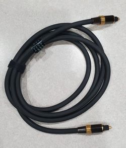 Optical Audio Cable - Toslink 6 Feet Long. 