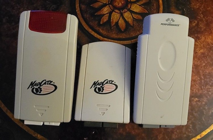 2 Dreamcast Tremor Rumble Packs & Memory Card