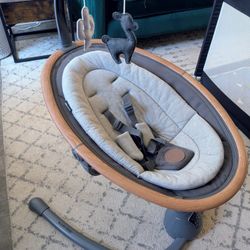 Maxi Cosi Cassia Baby Swing 