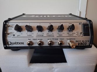 Quilter Labs Bass Block V803 800 watts with case