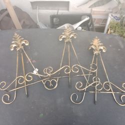 Plate or picture holder