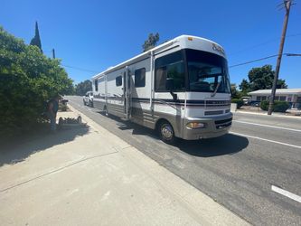 1999 Ford Winnebago chieftain