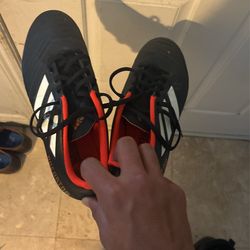 Predator Cleats 8 1/2