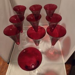 10 Crimson goblets. No Chips. Makes a beautiful table.