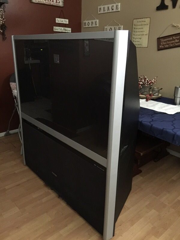 Toshiba Television TV 57H83