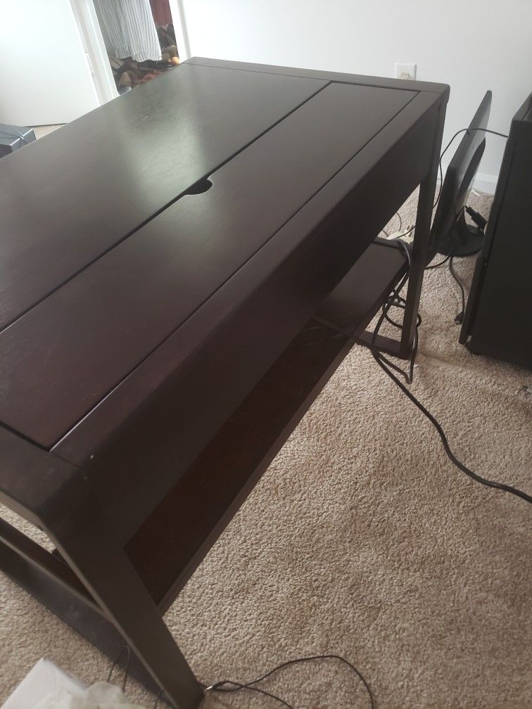 Wooden Modern Computer Desk for Sale in Portsmouth, VA OfferUp