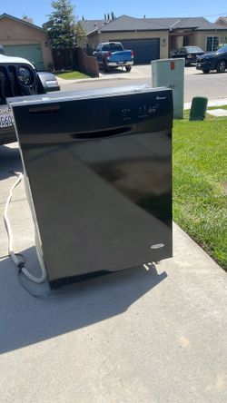 Dish washer