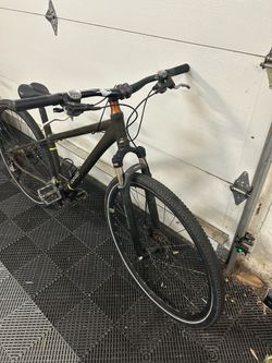 Hybrid Bike
