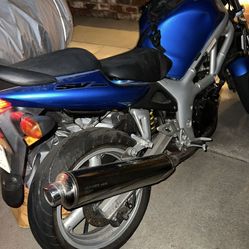 1999 Suzuki 600 special edition