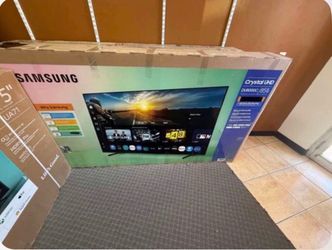85 Samsung tv free delivery $55 down on Financing six month warranty 85 Samsung smart 4K HDTV 120 Hz