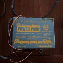 Vintage AHM Model 7 0004 HO Scale Power Pac. 