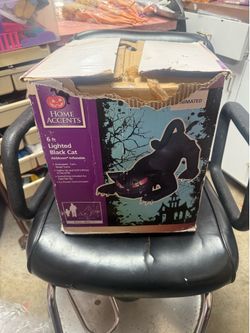 Halloween cat inflatable