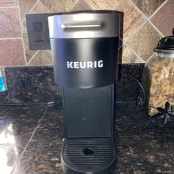 Keurig K-Mini Single-Serve K-Cup Pod Coffee Maker