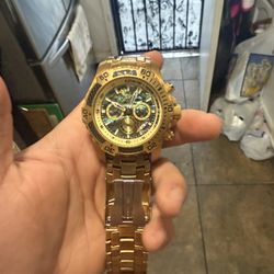 Invicta Watch As Is Needs To Be Linked 