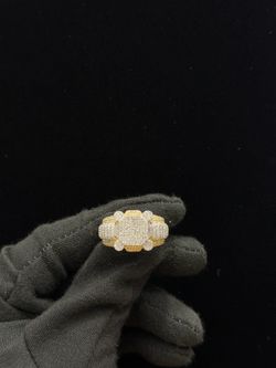 💎 1 Carat Natural Diamond Ring 💎  Fully iced out natural diamond ring set in solid 10K gold