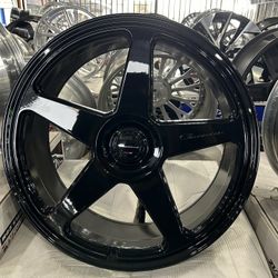 NEW 24 GEOVANNA CINQUE WHEEL. 6x139.