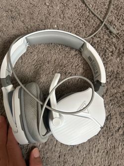 1TB PS5 internal hard drive and turtle beach headphones with wire
