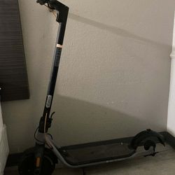 Segway Ninebot F2 - Missing Rear Tire