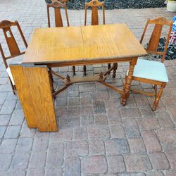 Antique Pub Table And 4 Chairs 