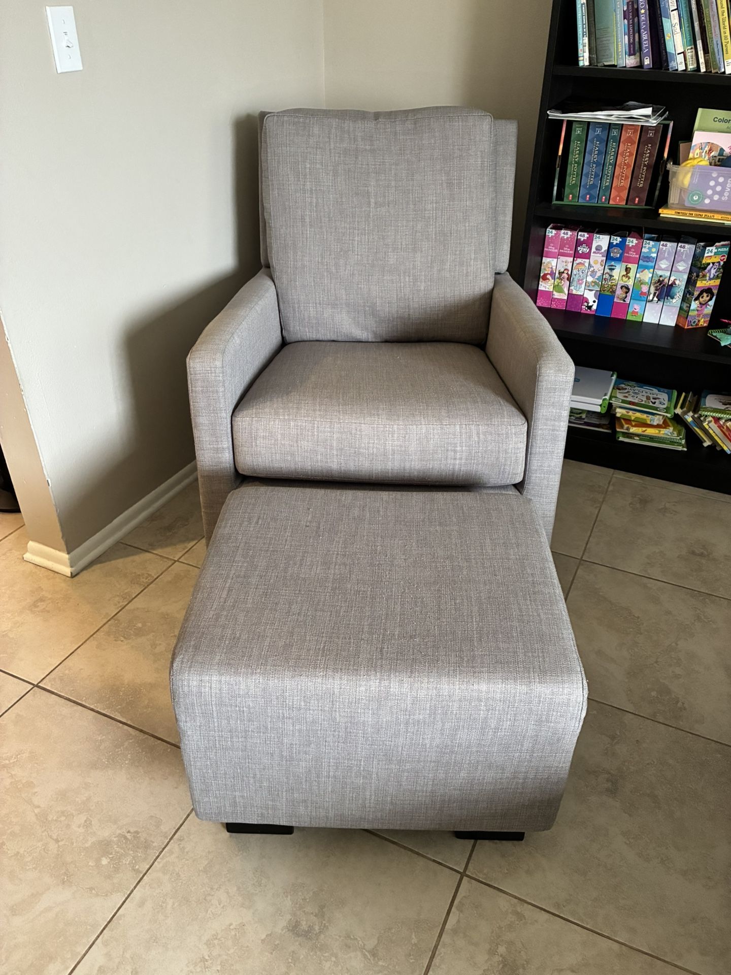Glider Rocking Chair with Gliding Ottoman for Nursery - Gray Fabric
