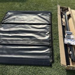 TruXedo Pro X15 Roll-Up Tonneau Cover – Ford F-150 (2015–2020, 5.5’ Bed Models)