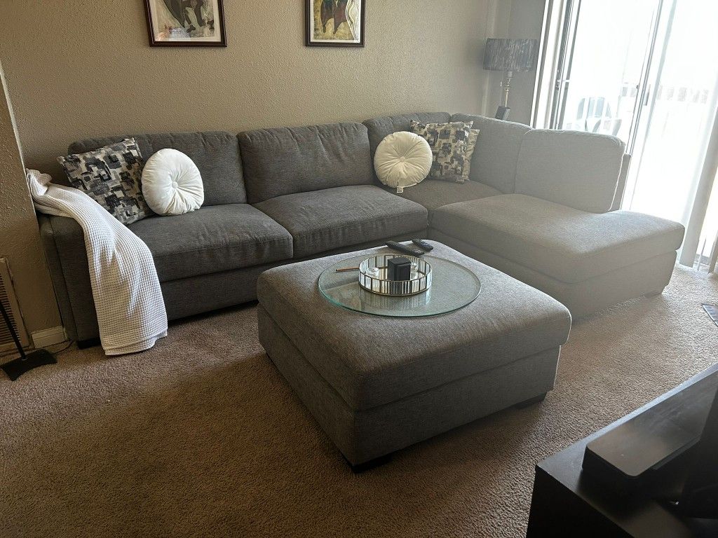 Sectional Sofa 