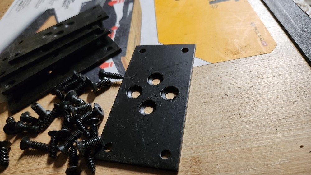 Mounting Plates For Mounting Deck Posts Or Rails