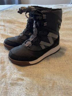 Merrell Boys Snow Boots Size 12M