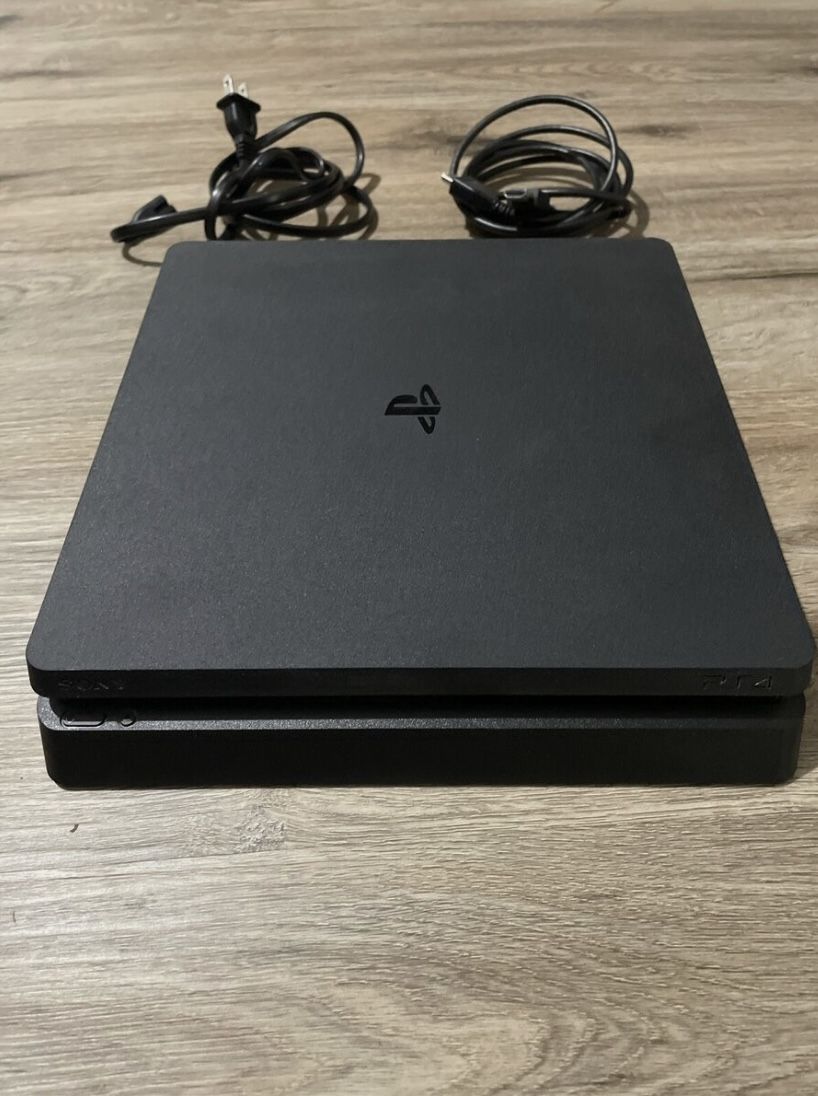 PS4 Slim