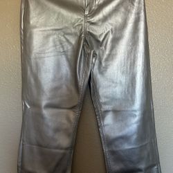 NEW Medium Silver Faux Leather Pants Womens. SALE Only. $10 🍀