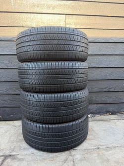 255/60/17. KHUMO