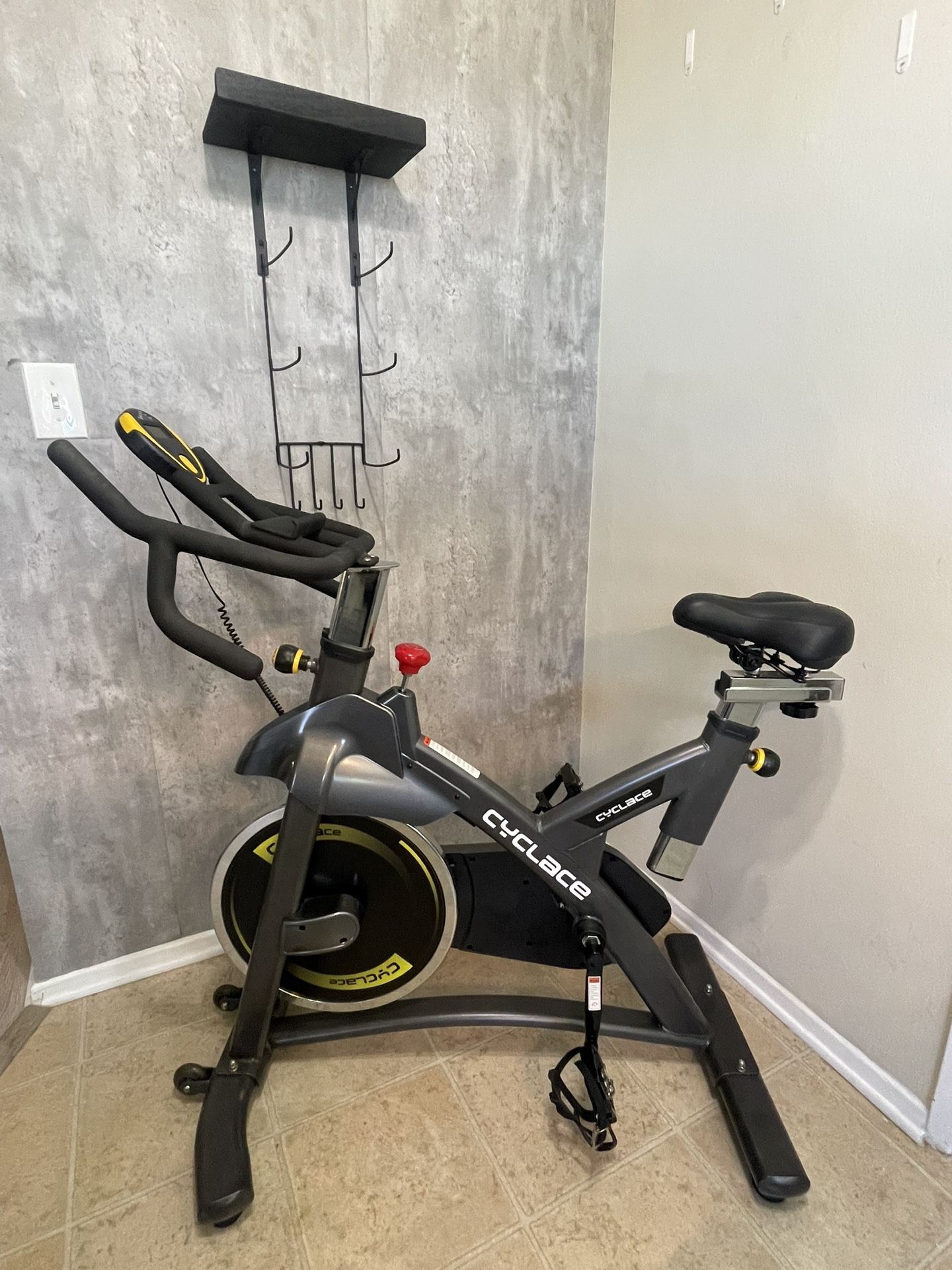 Cyclase Cyclace Spin Bike Reviews Cyclace Exercise Bike Stationary