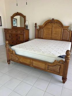Endura Bedroom set ( deliver available )