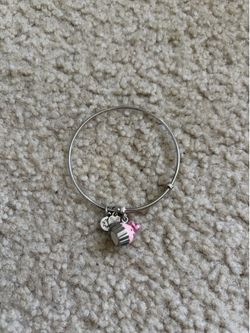 I accept offers birthday cupcake bracelet