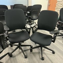 2023 Steelcase Leap V2 Ergonomic Office Task Chair