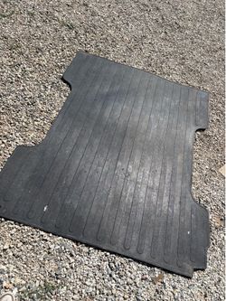 Chevy short bed rubber mat