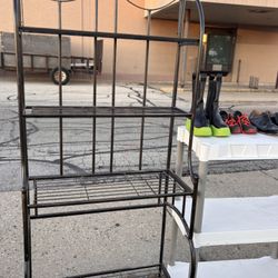 Nice Solid Bakers Rack Pick Up Mequon, Wisconsin or $20 delivery Milwaukee Mequon area