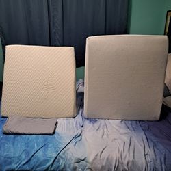 Wedge Pillows 